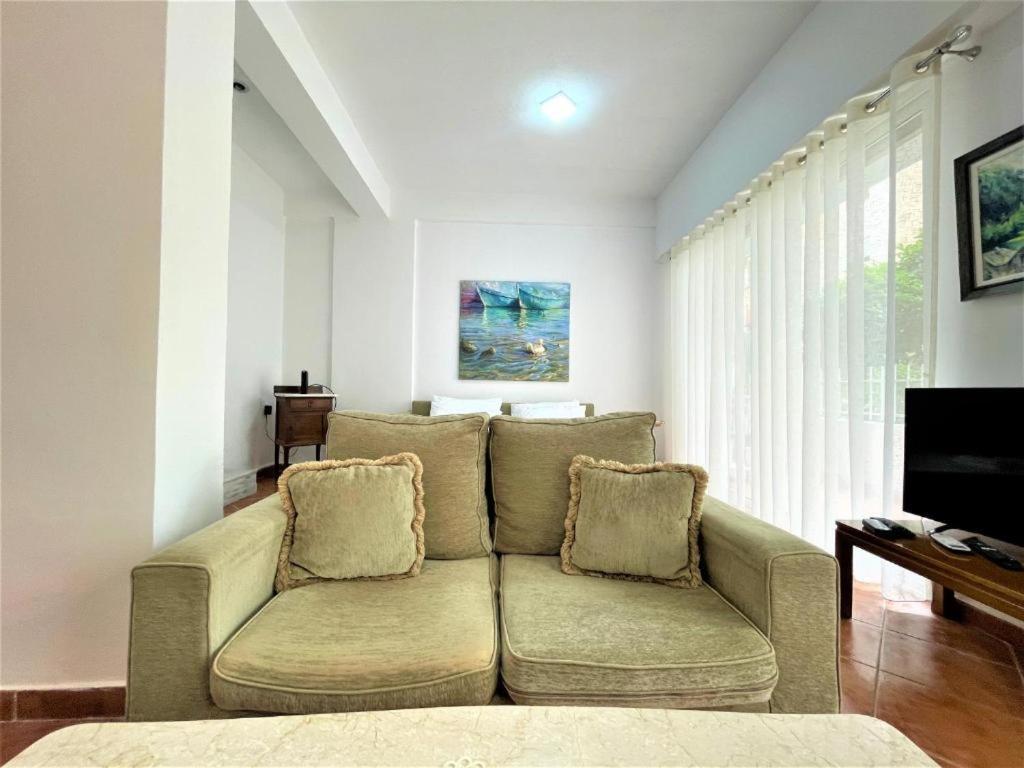 Brunari Apartment Vlorë Esterno foto