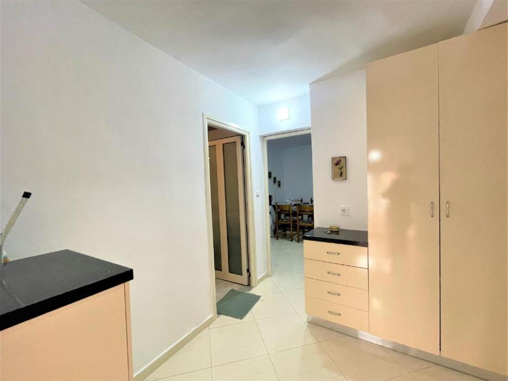 Brunari Apartment Vlorë Esterno foto