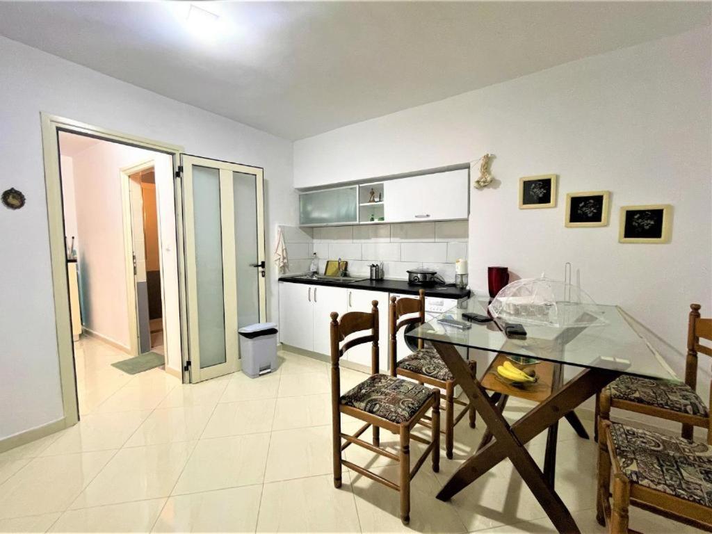 Brunari Apartment Vlorë Esterno foto