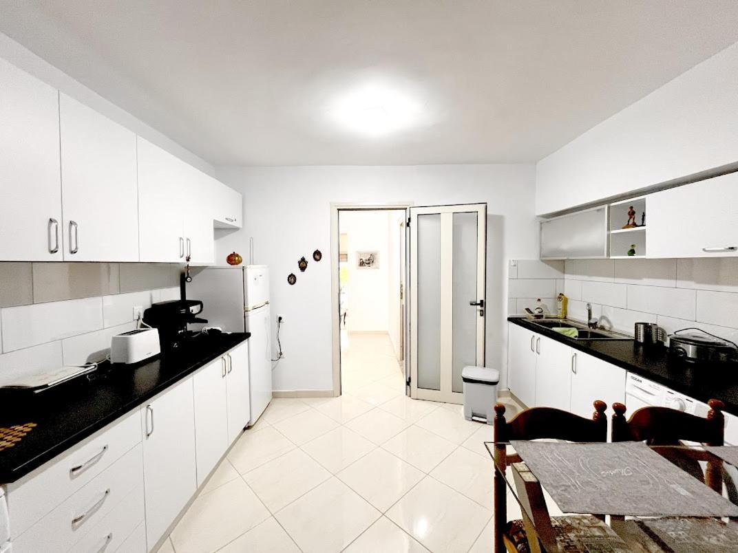 Brunari Apartment Vlorë Esterno foto